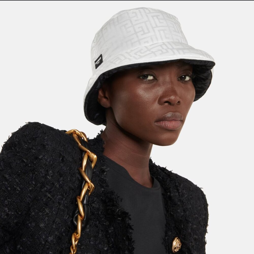 Balmain White and Black Reversible Logo Patterned Bucket Hat